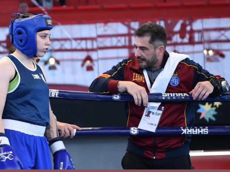 marco perez entrenador equipo femenino boxeo